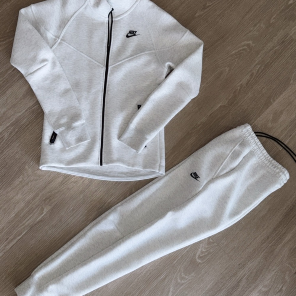 Nike Gray Tracksuit Set
